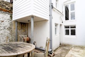 Photo 25- click for photo gallery